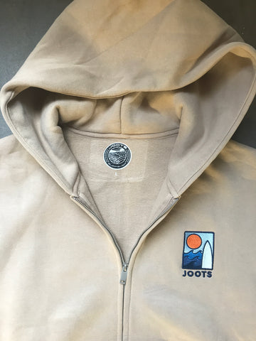 Sweat à capuche zippe / brode / design by Kalis